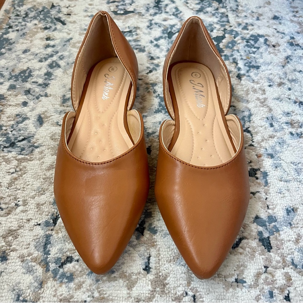 J. Mark Women’s Pointed Flats